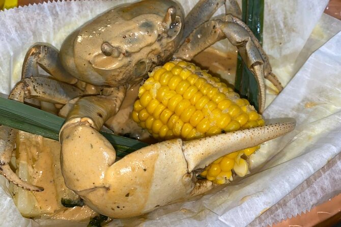A Evening Cultural Experience Through Food Cooking Class St. Croix - Cleaning and Seasoning Crabs Like You Mean It