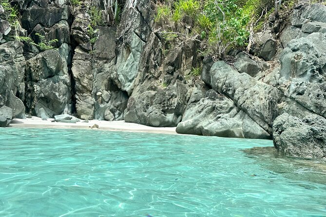 Amazing Half Day Private Boat Charter on Luxury Sailing Catamaran - Entering The World of St Thomas, Without the Crowds at Sea
