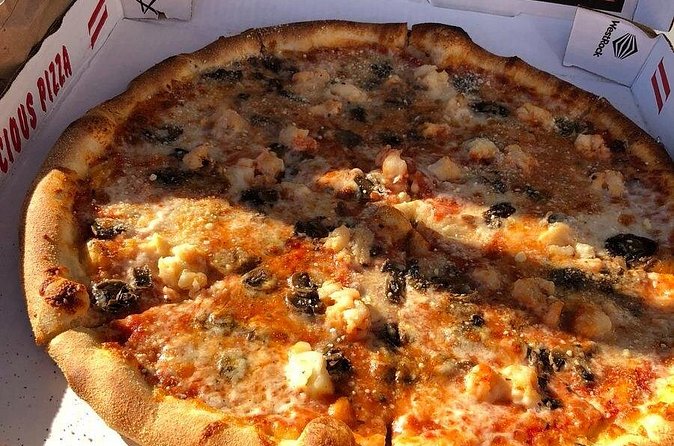 Christmas Cove and Pizza Pi Happy Hour Sail Tour - What $185 Gets You, and When It Feels Like a Great Value