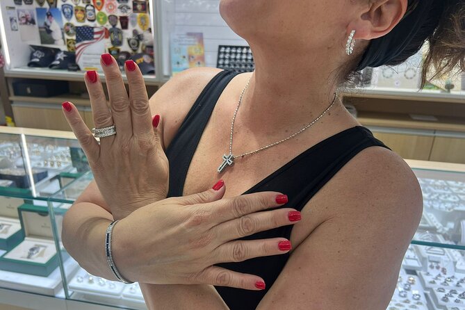 Drinks & Diamonds Shopping Experience in St. Thomas - Your one-hour flow: how to structure your visit so it feels worth it