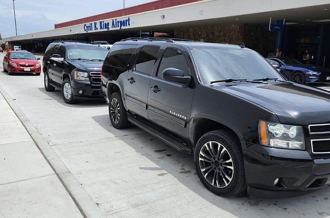 Exclusive Airport Transfers (up to 4 persons) One-Way - Price and Value: $135 Per Group for a Stress-Reduced Start