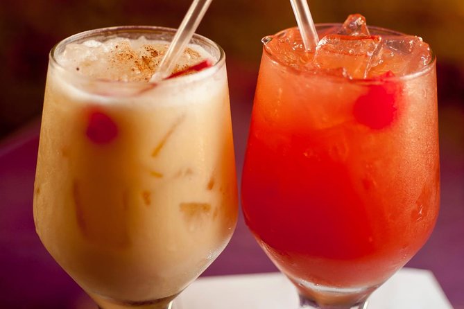 Flavors of St Thomas Walking Food Tour - Guides, group size, and why small matters on this route