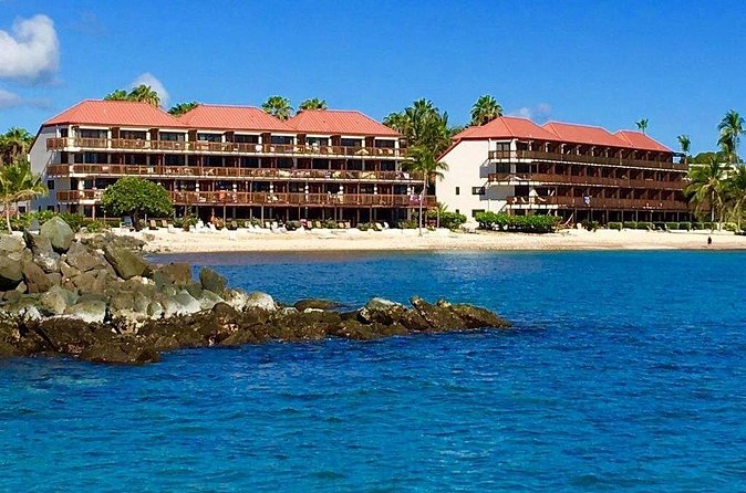 Paradise Taxi & Tours USVI-St Thomas- Airport Transfer Sapphire / Crystal Cove - Vehicle comfort and the private-group feel that makes the first hour easier