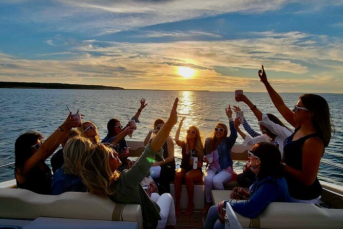 Private Luxury Catamaran Champagne Sunset Cruise - Private luxury power catamaran: what you get in 2 hours