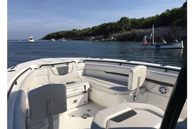 Private New Powerboat to St John & LimeOut. Full Day USVI - A realistic 7-hour flow across islands, beaches, and snorkeling time