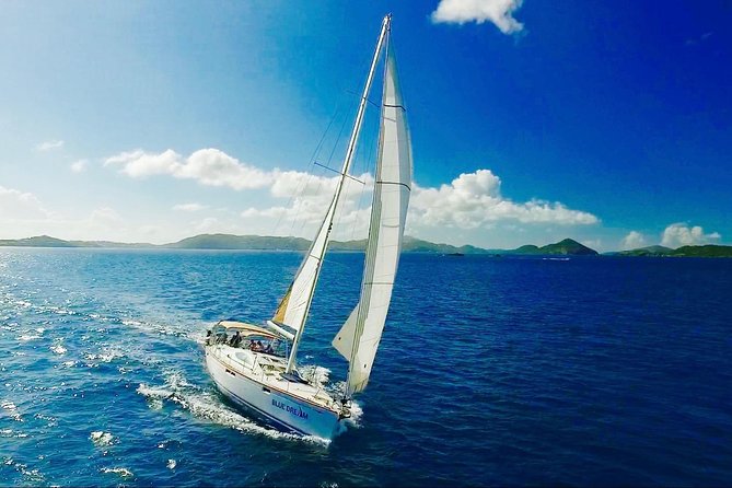 Private Sunset Sail, Open Bar, 12 Guests, Amazing Island Views - The yacht and group size, up close and practical