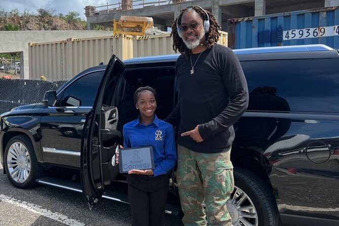 Royal Limousine Service - A St. Thomas limousine service that handles the day for you